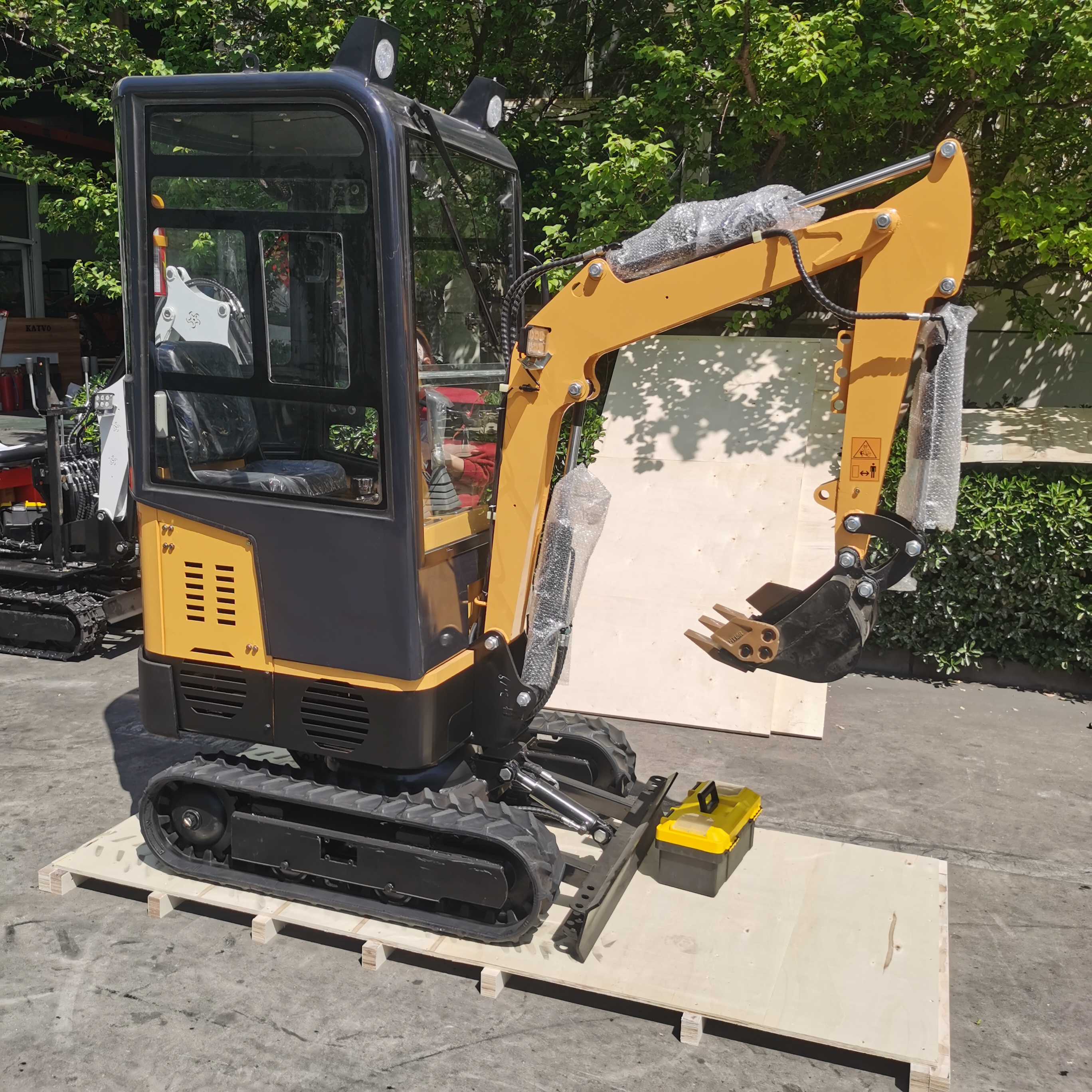 FREE SHIPPING! Original Manufa - Tractor Backhoe avaliação e preço
