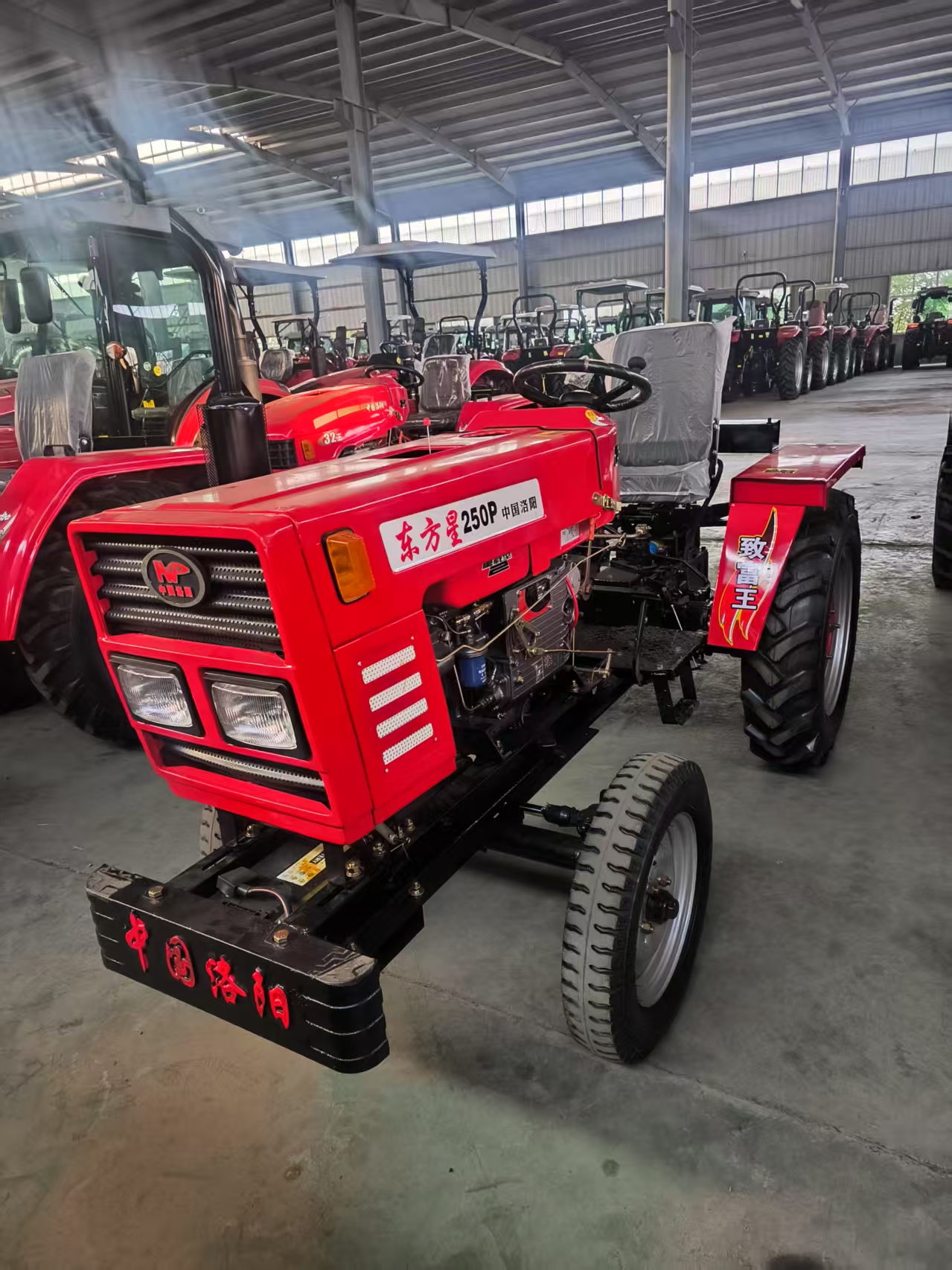 25HP Mini Tractor 4x4 Farm Mac - Tractor Backhoe avaliação e preço