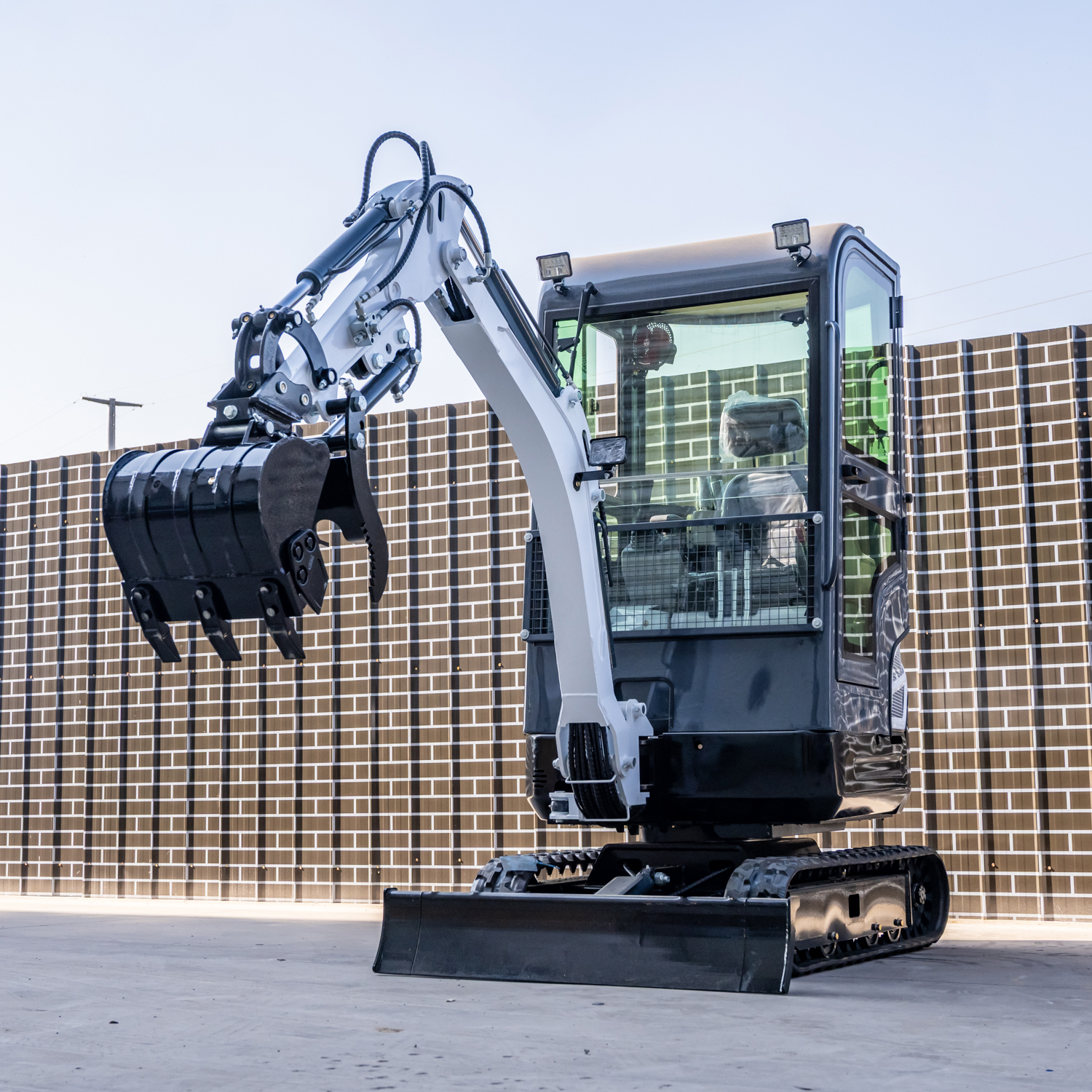 Mini Excavator 1.5Tons Pilot C - Tractor Backhoe avaliação e preço